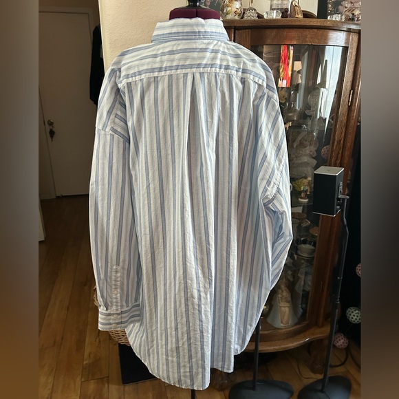 Men’s Banana Republic Long Sleeve Dress Shirt. - Picture 3 of 4